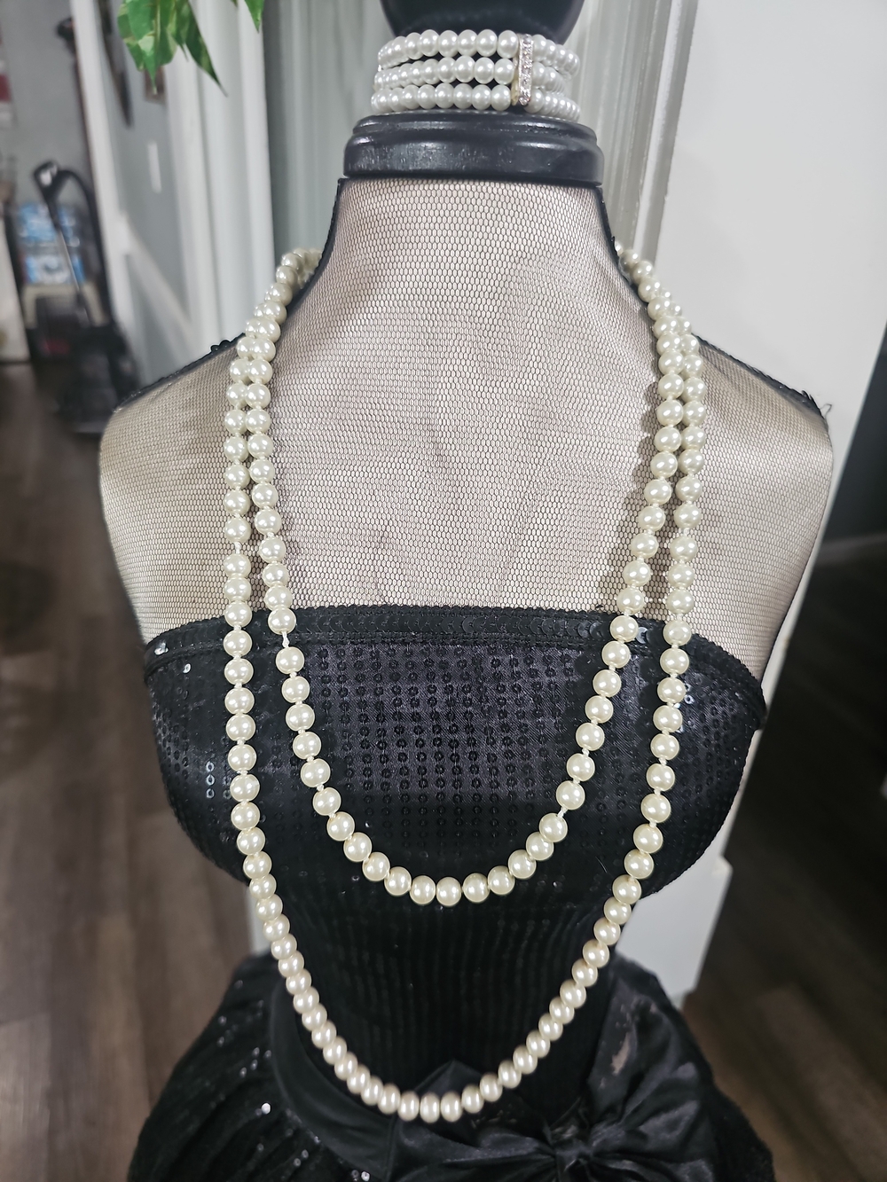Classic Ivory Pearl Long Necklace Set - Women Jewelry Size 36